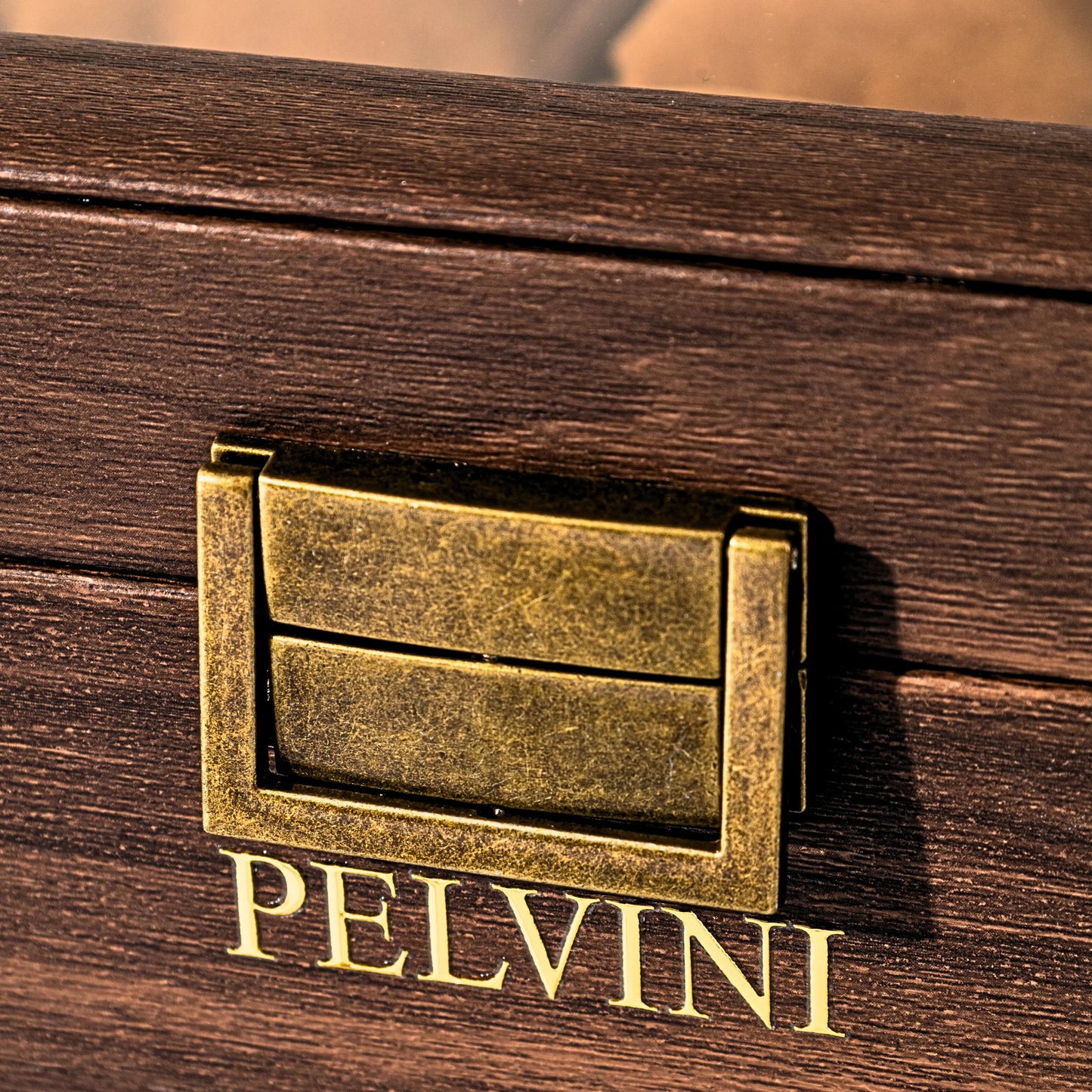 Premium Pelvini® Heritage Watch Chest
